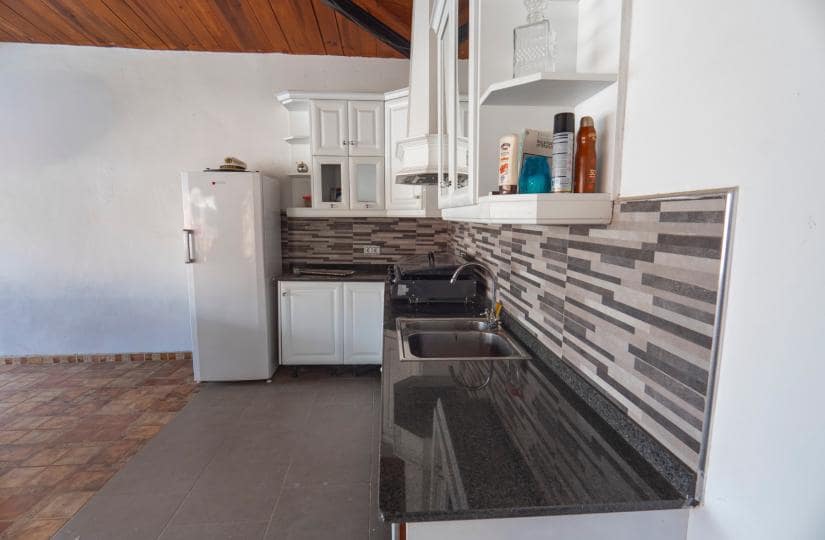 6 soverom Villa til salgs i Heredades med svømmebasseng garasje - € 650 000 (Ref: 9425444)