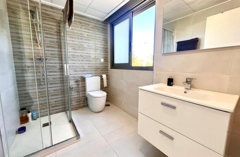 4 bedroom Townhouse for sale in Torre de la Horadada with pool garage - € 650,000 (Ref: 9425445)