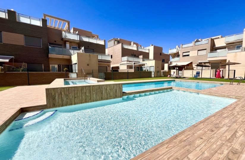 4 bedroom Townhouse for sale in Torre de la Horadada with pool garage - € 650,000 (Ref: 9425445)