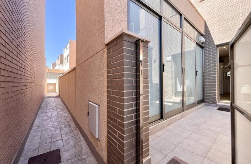 4 bedroom Townhouse for sale in Torre de la Horadada with pool garage - € 650,000 (Ref: 9425445)