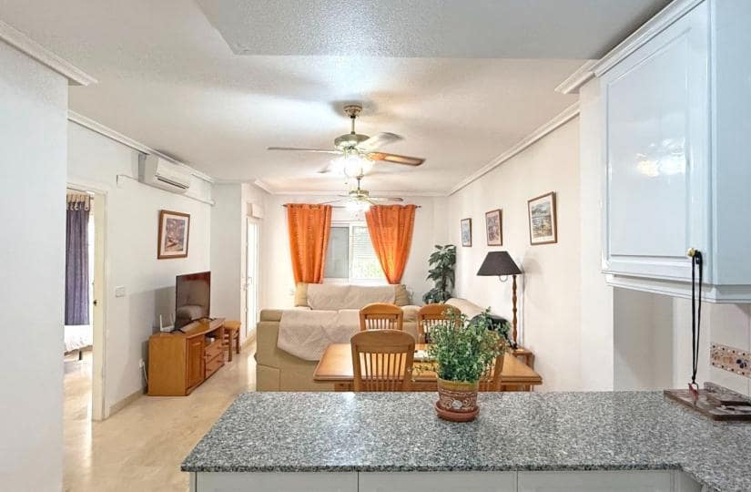 2 bedroom Apartment for sale in Villamartin with pool garage - € 199,000 (Ref: 9425449)