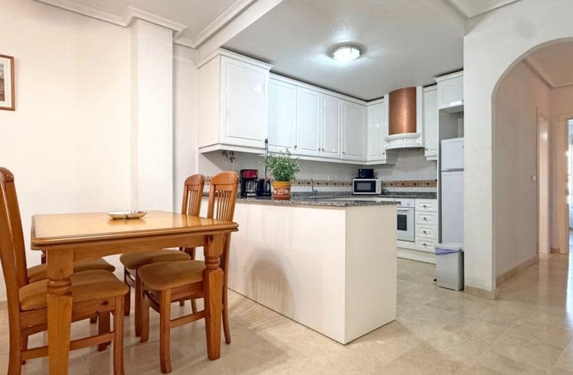 2 bedroom Apartment for sale in Villamartin with pool garage - € 199,000 (Ref: 9425449)