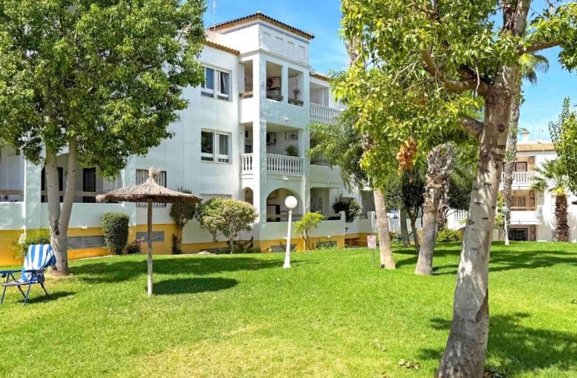 2 bedroom Apartment for sale in Villamartin with pool garage - € 199,000 (Ref: 9425449)