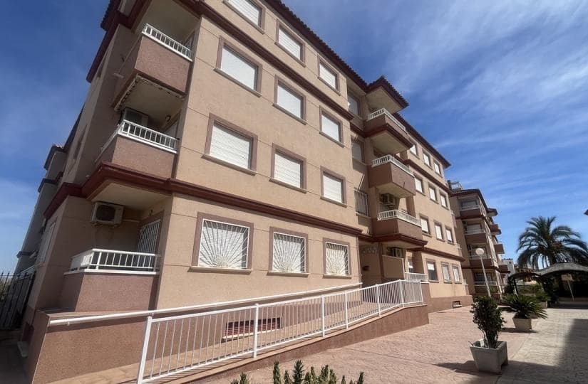 2 bedroom Apartment for sale in Algorfa - € 119,995 (Ref: 9425450)