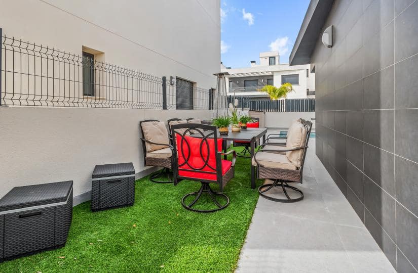 4 soverom Villa til salgs i Algorfa med svømmebasseng garasje - € 569 500 (Ref: 9425451)