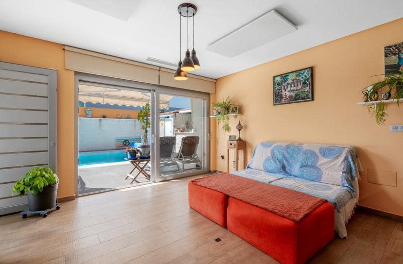 2 soveværelse Villa til salg i Benijofar med swimmingpool garage - € 435.000 (Ref: 9425453)