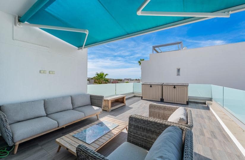 2 soveværelse Villa til salg i Benijofar med swimmingpool garage - € 435.000 (Ref: 9425453)