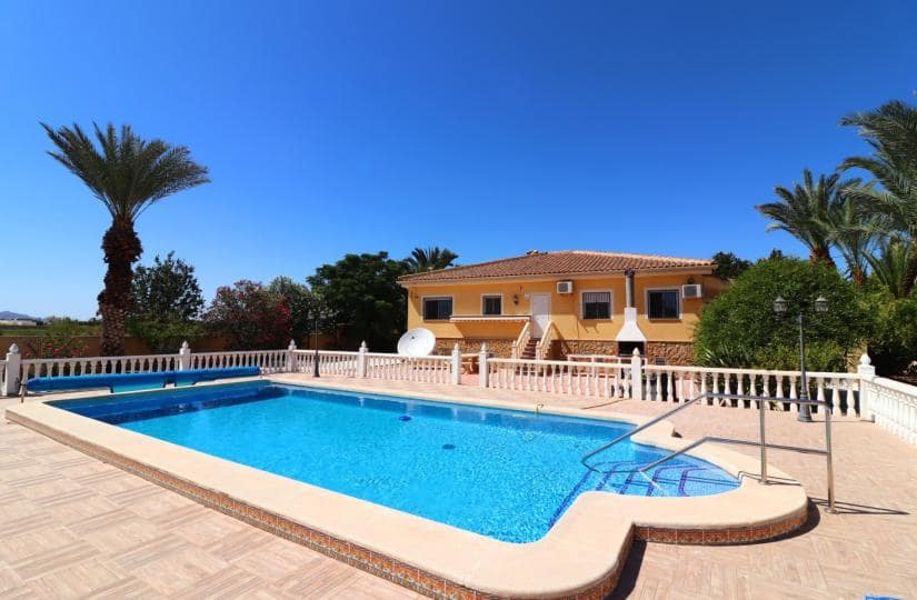 3 bedroom Finca/Country House for sale in Catral with pool garage - € 375,000 (Ref: 9425457)