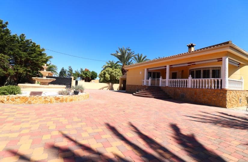3 bedroom Finca/Country House for sale in Catral with pool garage - € 375,000 (Ref: 9425457)