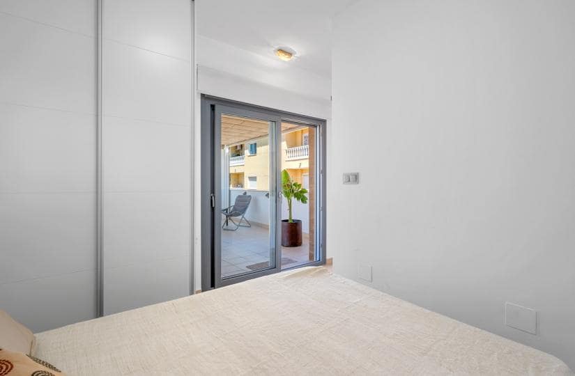 3 bedroom Townhouse for sale in Formentera del Segura with pool - € 339,000 (Ref: 9425459)