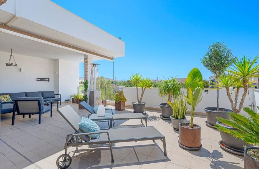 3 bedroom Townhouse for sale in Formentera del Segura with pool - € 339,000 (Ref: 9425459)