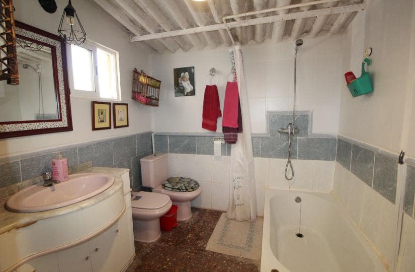 Finca/Casa Rural de 2 habitaciones en Elche / Elx en venta con piscina garaje - 190.000 € (Ref: 9425467)