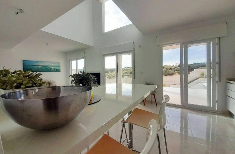 4 bedroom Villa for sale in Gran Alacant with pool garage - € 599,000 (Ref: 9425472)