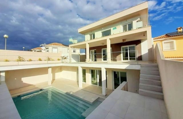 4 bedroom Villa for sale in Monte y Mar, Santa Pola with pool garage - € 599,000 (Ref: 9425472)