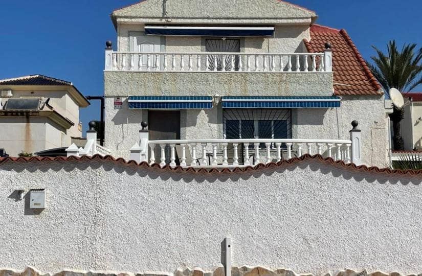 3 bedroom Villa for sale in Ciudad Quesada with pool garage - € 375,000 (Ref: 9425474)