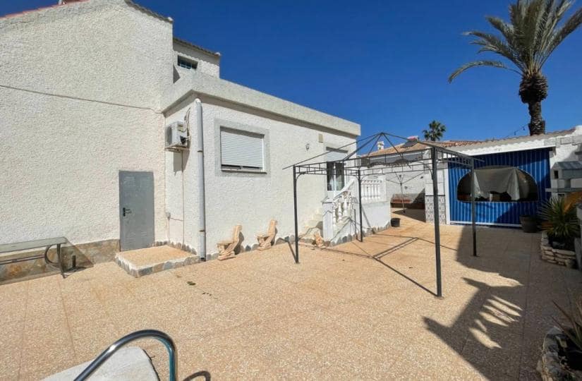 3 bedroom Villa for sale in Ciudad Quesada with pool garage - € 375,000 (Ref: 9425474)