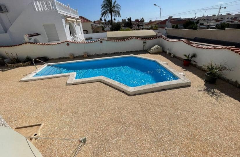 3 bedroom Villa for sale in Ciudad Quesada with pool garage - € 375,000 (Ref: 9425474)