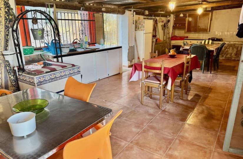 4 bedroom Finca/Country House for sale in Guardamar del Segura with garage - € 190,000 (Ref: 9425475)