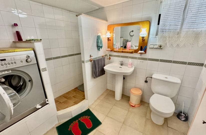 4 bedroom Finca/Country House for sale in Guardamar del Segura with garage - € 190,000 (Ref: 9425475)