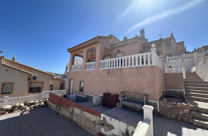 2 bedroom Villa for sale in Ciudad Quesada with pool garage - € 209,900 (Ref: 9425476)