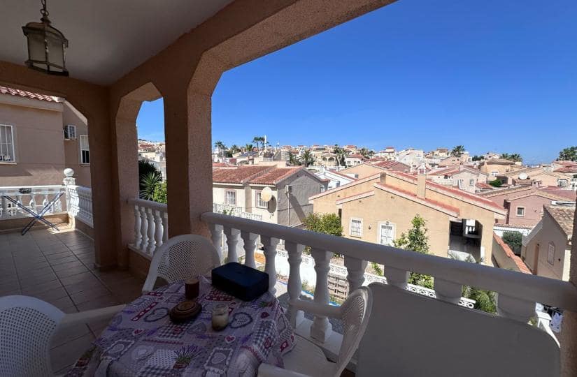 2 bedroom Villa for sale in Ciudad Quesada with pool garage - € 209,900 (Ref: 9425476)