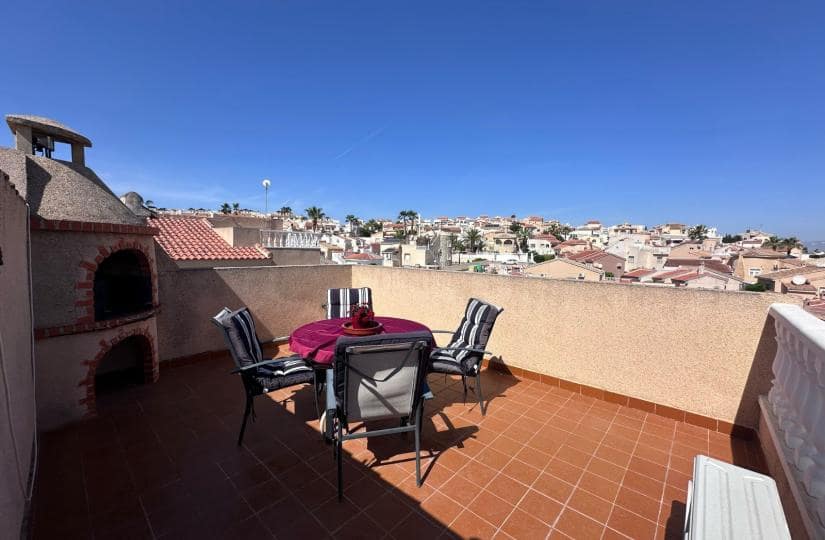 2 bedroom Villa for sale in Ciudad Quesada with pool garage - € 209,900 (Ref: 9425476)