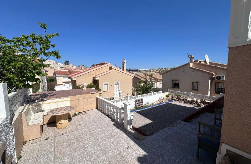 2 bedroom Villa for sale in Ciudad Quesada with pool garage - € 209,900 (Ref: 9425476)