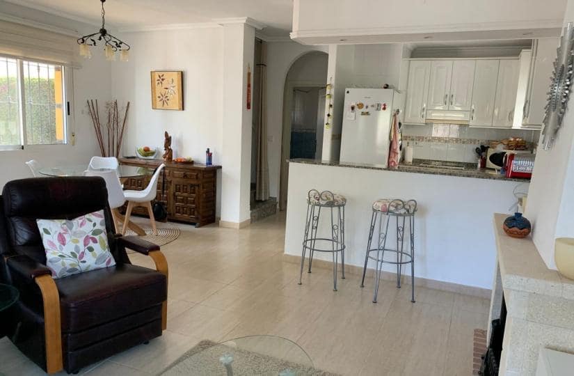 3 bedroom Villa for sale in El Raso with pool garage - € 269,000 (Ref: 9425479)