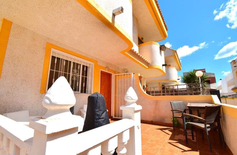 3 soveværelse Byhus til salg i Los Altos med swimmingpool garage - € 184.950 (Ref: 9425481)