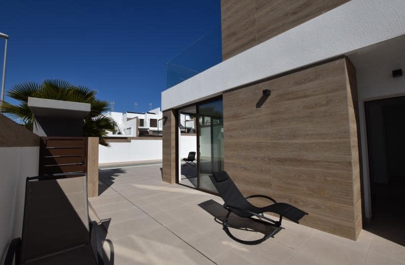 3 bedroom Villa for sale in Benijofar with pool garage - € 440,000 (Ref: 9425485)