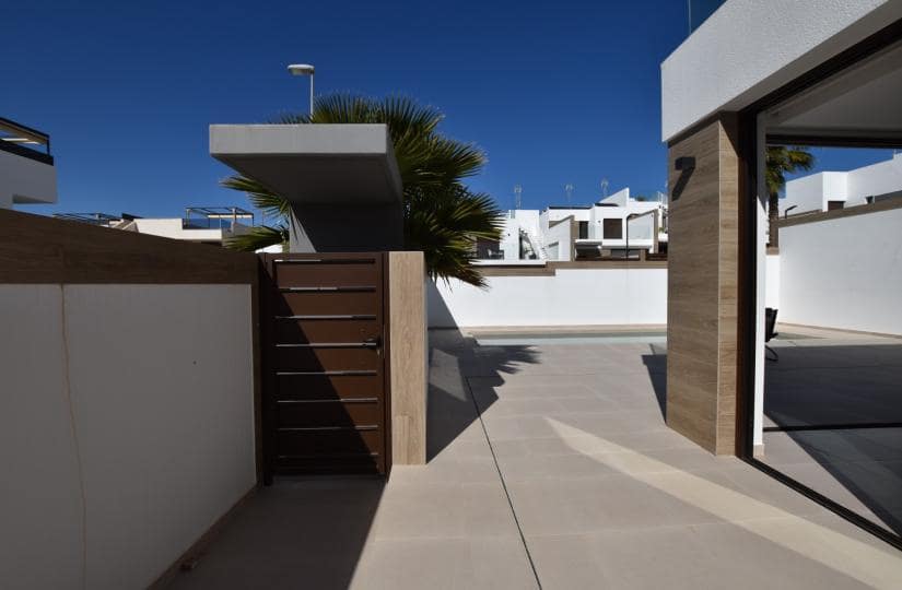 3 bedroom Villa for sale in Benijofar with pool garage - € 440,000 (Ref: 9425485)