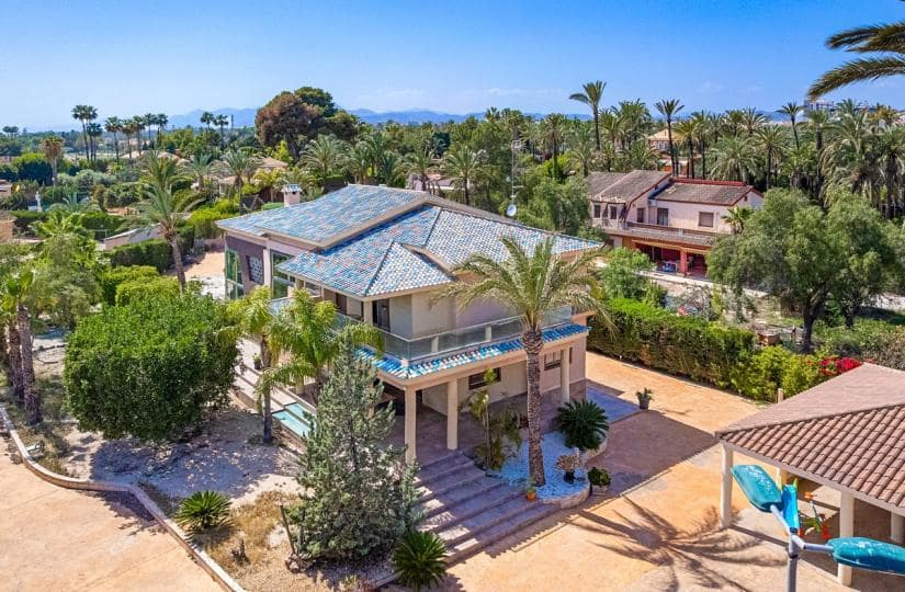 5 slaapkamer Villa te koop in Elche / Elx met garage - € 930.000 (Ref: 9425488)