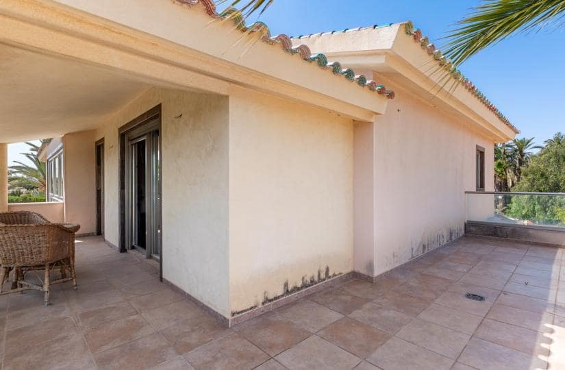 5 slaapkamer Villa te koop in Elche / Elx met garage - € 930.000 (Ref: 9425488)