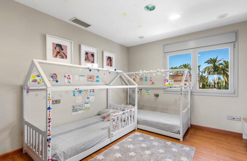 5 slaapkamer Villa te koop in Elche / Elx met garage - € 930.000 (Ref: 9425488)