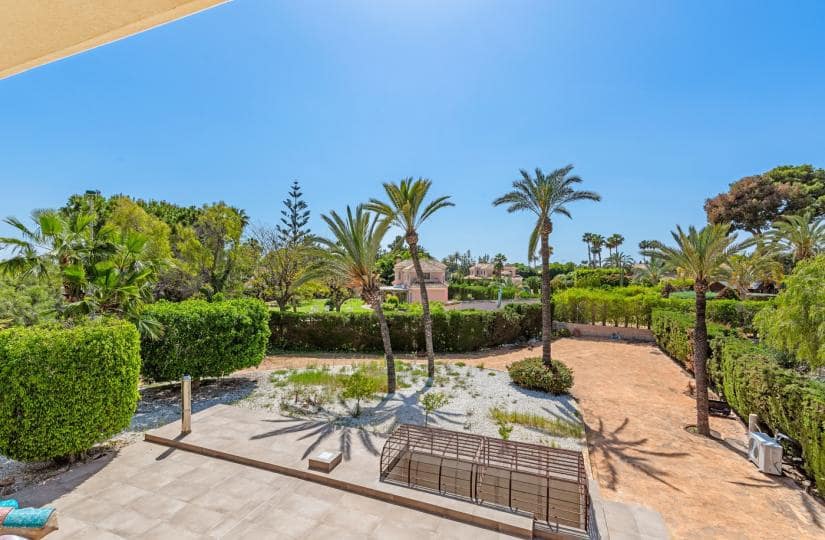 5 slaapkamer Villa te koop in Elche / Elx met garage - € 930.000 (Ref: 9425488)