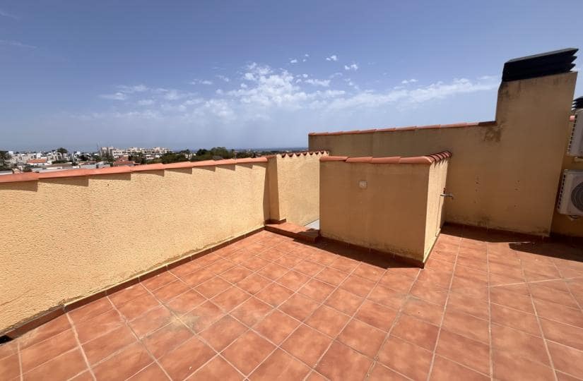 Casa de 3 habitaciones en Orihuela Costa en venta con piscina - 234.000 € (Ref: 9425490)