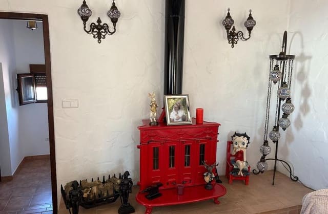 5 makuuhuone Huvila myytävänä paikassa Jacarilla mukana uima-altaan 
autotalli - 595 000 € (Ref: 9425491)