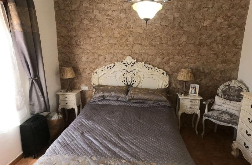 5 makuuhuone Huvila myytävänä paikassa Jacarilla mukana uima-altaan 
autotalli - 595 000 € (Ref: 9425491)