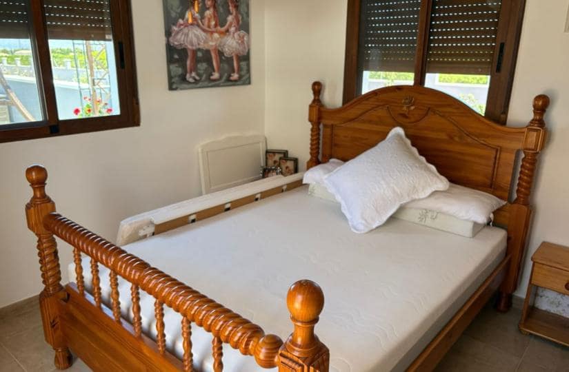 5 makuuhuone Huvila myytävänä paikassa Jacarilla mukana uima-altaan 
autotalli - 595 000 € (Ref: 9425491)