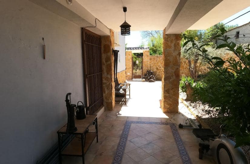 5 makuuhuone Huvila myytävänä paikassa Jacarilla mukana uima-altaan 
autotalli - 595 000 € (Ref: 9425491)