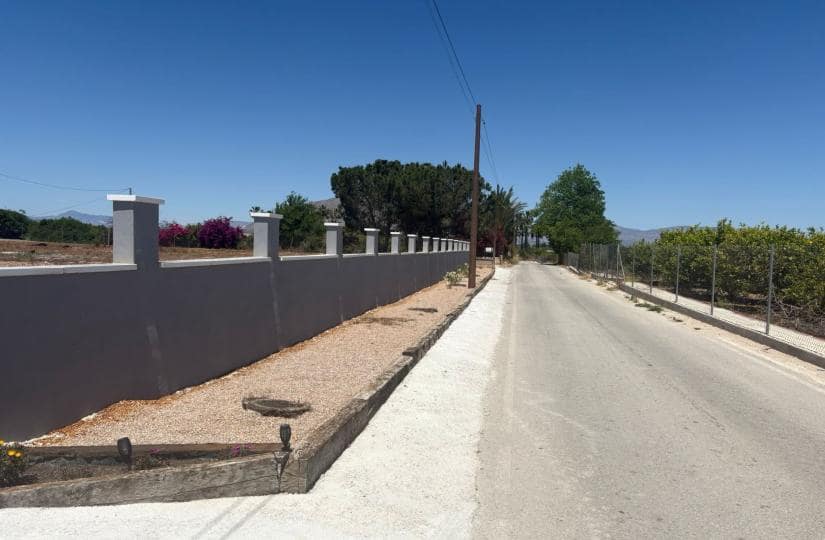 5 makuuhuone Huvila myytävänä paikassa Jacarilla mukana uima-altaan 
autotalli - 595 000 € (Ref: 9425491)