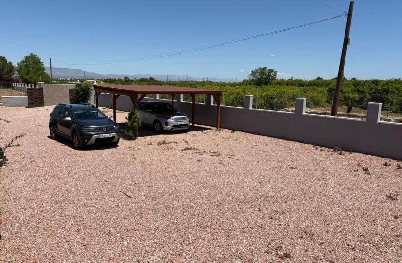 5 makuuhuone Huvila myytävänä paikassa Jacarilla mukana uima-altaan 
autotalli - 595 000 € (Ref: 9425491)