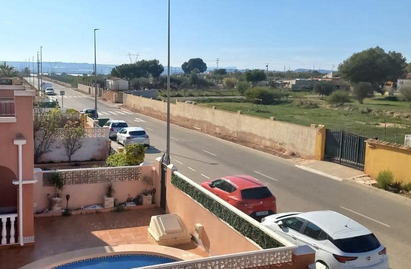Pareado de 3 habitaciones en Los Montesinos en venta con piscina garaje - 178.000 € (Ref: 9425494)