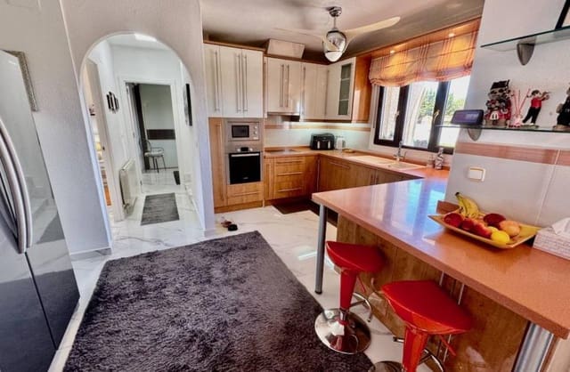 5 Zimmer Villa zu verkaufen in Algorfa mit Pool Garage - 685.000 € (Ref: 9425495)