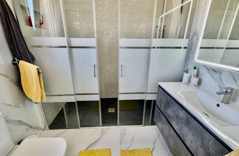 5 Zimmer Villa zu verkaufen in Algorfa mit Pool Garage - 685.000 € (Ref: 9425495)