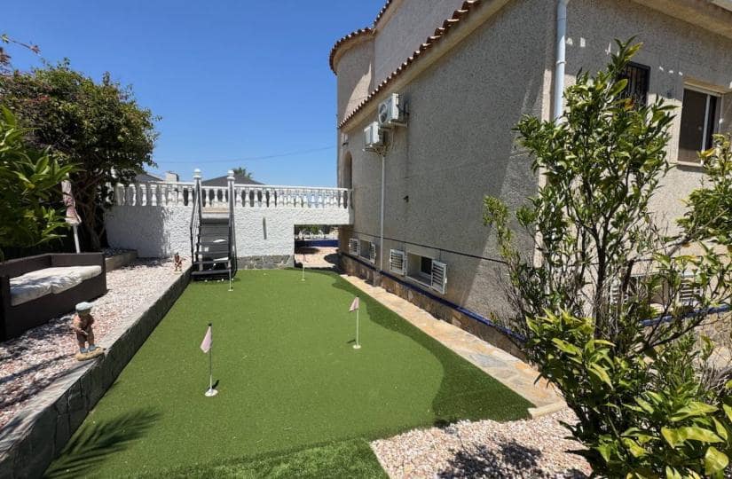 5 Zimmer Villa zu verkaufen in Algorfa mit Pool Garage - 685.000 € (Ref: 9425495)