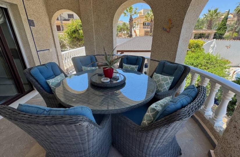 5 Zimmer Villa zu verkaufen in Algorfa mit Pool Garage - 685.000 € (Ref: 9425495)