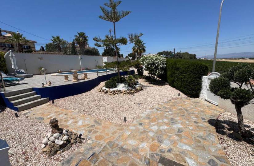 5 Zimmer Villa zu verkaufen in Algorfa mit Pool Garage - 685.000 € (Ref: 9425495)