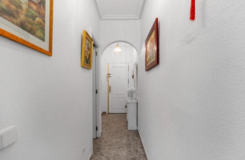 2 sovrum Lägenhet till salu i Torrevieja - 122 260 € (Ref: 9425500)