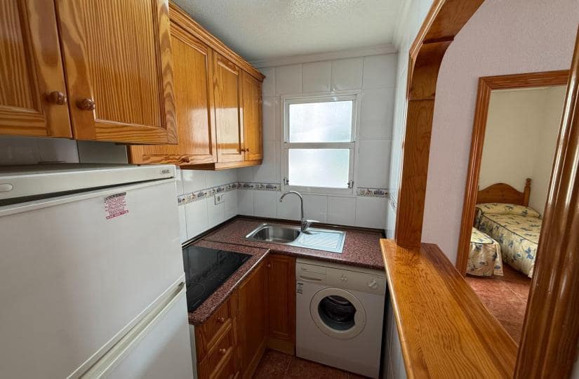 2 sovrum Lägenhet till salu i Torrevieja med pool - 125 000 € (Ref: 9425502)